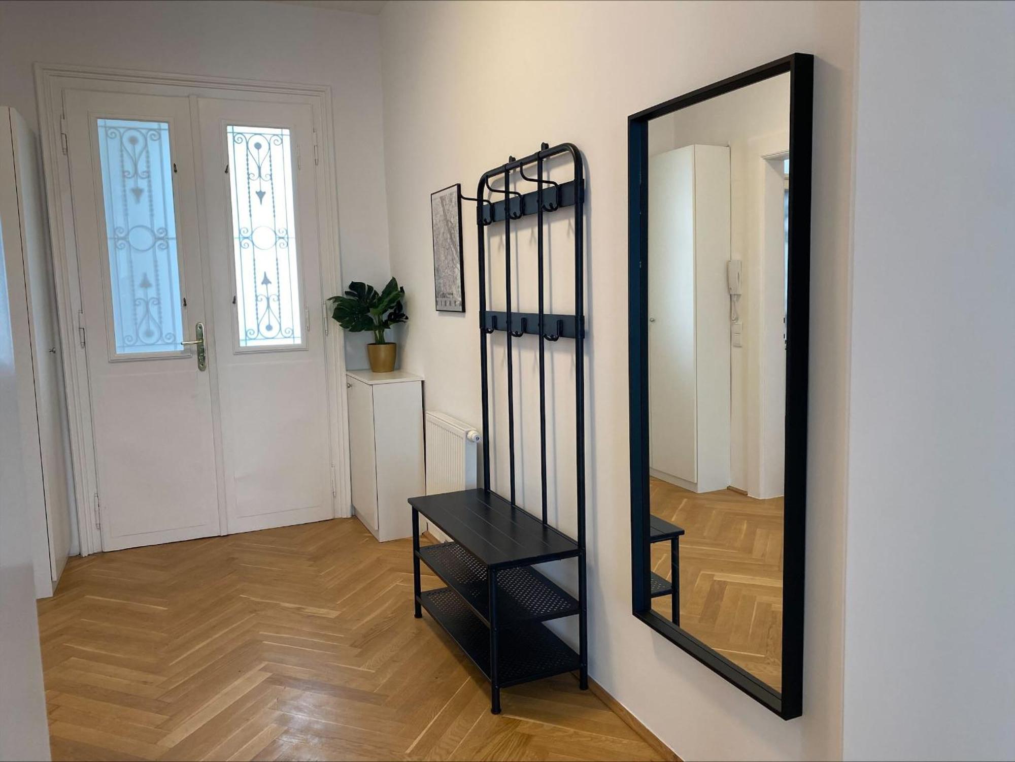 Cosy Apartment In Mariahilf Close To Citycenter Viena Exterior foto